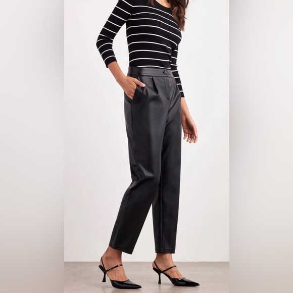Ellen Tracy Pants - Ellen Tracy Pleated Faux Leather Black Pants - size XL - NWT - Classic & Comfy